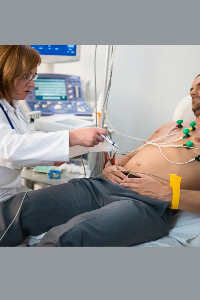 Can EKGs detect blockage?